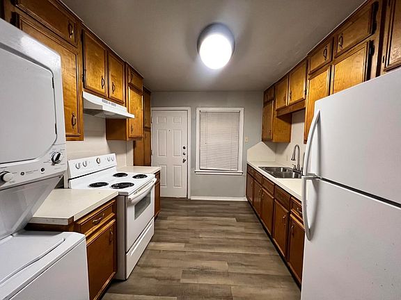 kitchen with washer and dryer