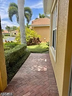 8674 Colony Trace Dr — Photo 2