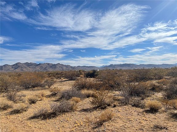 2nd image of 3955 N Aguila Road