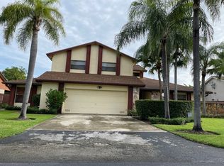 15615 SW 54th St, Miami, FL 33185