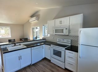 230 NW Thurston Ave UNIT 2, Bend, OR 97703