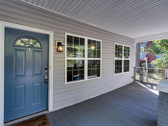 5th image of 210 Dellwood Pl