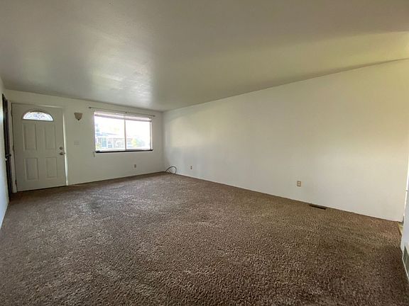4th image of 2911 Owyhee Ln