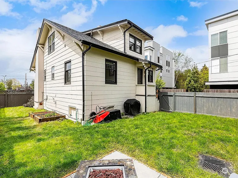 8336 Mary Ave NW — Photo 5