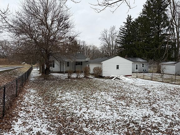 2nd image of 707 E Elmore St