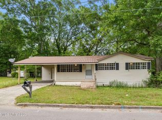 1430 Hendricks St, Columbia, MS 39429
