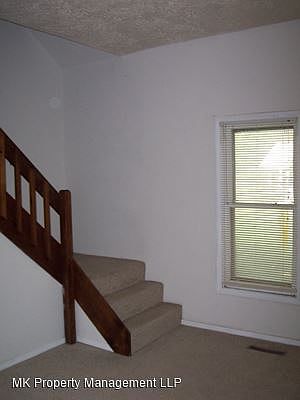 Building Photo 3