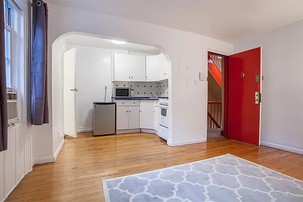 Sold by Oxford Property Group | media 14