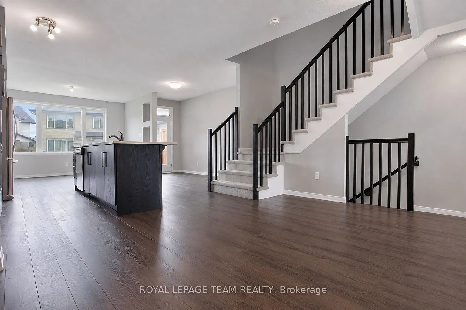 3 bed, $2,900 — Photo 3