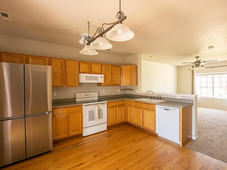 6148 Shamrock Cir — Photo 27