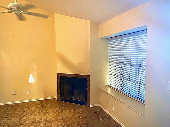 4th image of 5704 E Aire Libre Ave Unit 1215