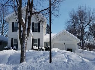 406 N 6th St, Marshall, MN 56258