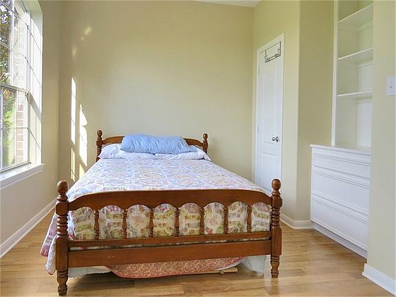 Study could be 5th bedroom.