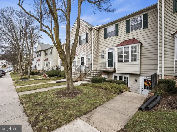 16323 Taconic Cir, Dumfries, VA 22025