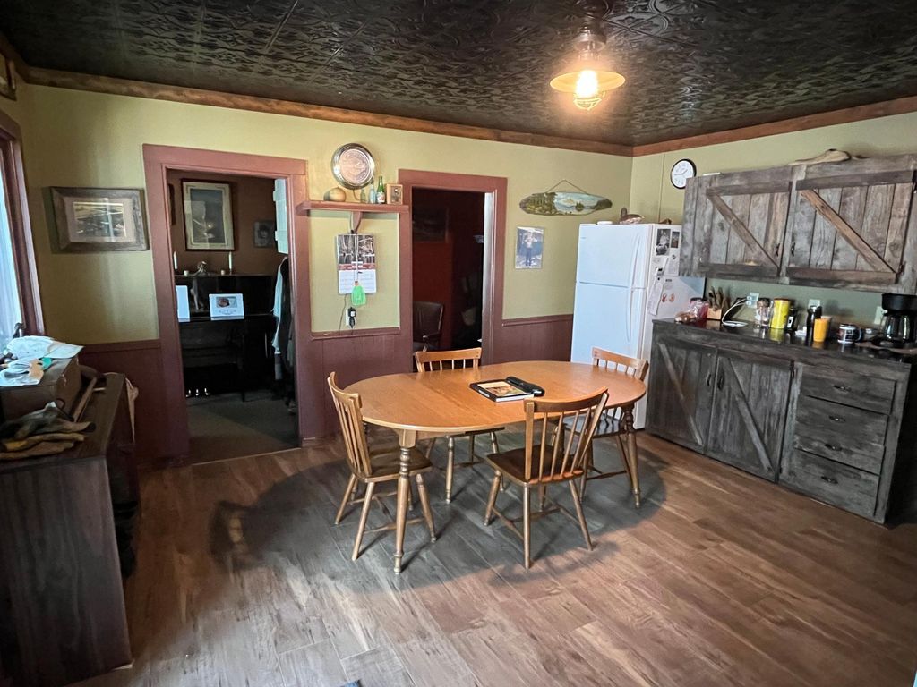 5861 Highway 71 NE, Willmar, MN - More