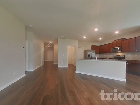 3rd image of 109 Innis Brook Cir