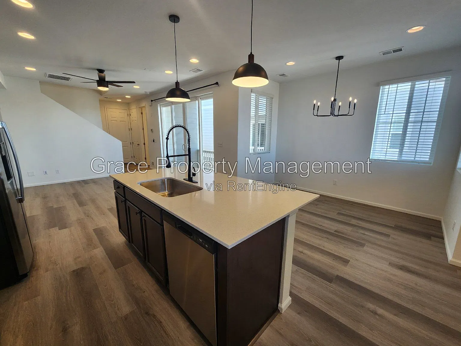 3 bed, 2.5 bath, 1475 sqft, $2,325 — Photo 3