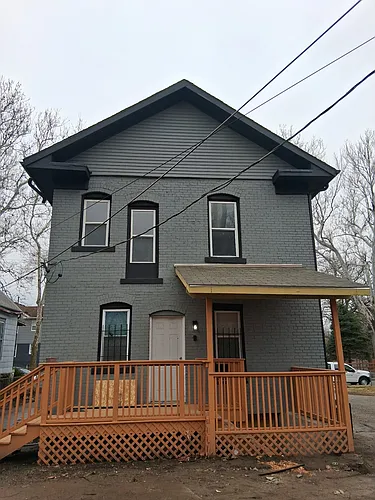 2912 E 33rd St Photo 1
