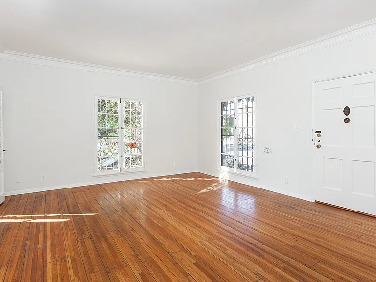 654 S Sweetzer Ave #654 — Photo 12