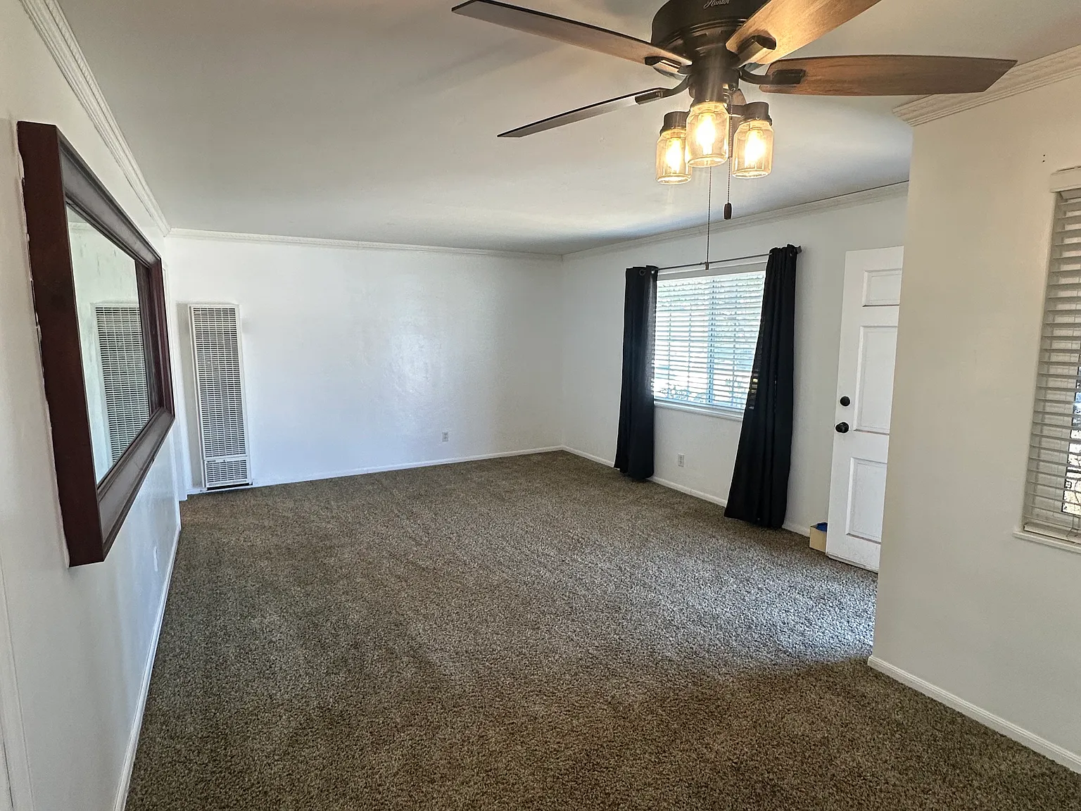 3 bed, 1258 sqft, $3,100 — Photo 3