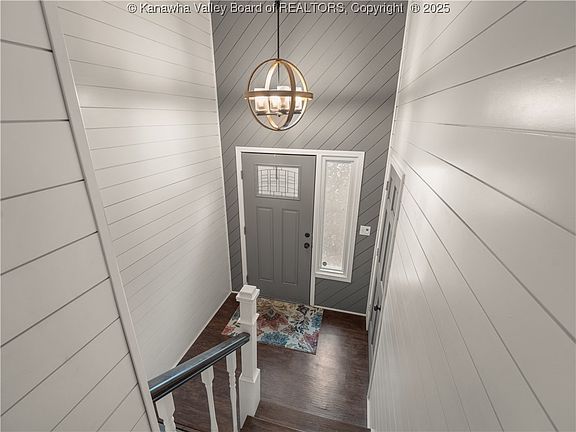 5th image of 710 Flinn Ave