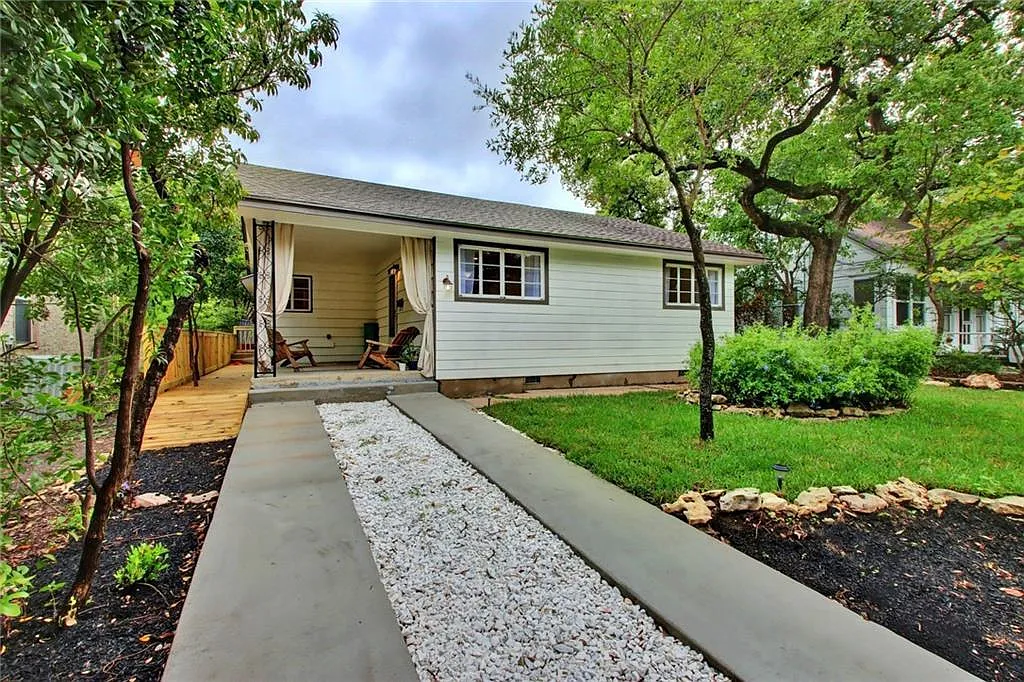 2 bed, 2.0 bath, 1395 sqft, $3,200 — Photo 4