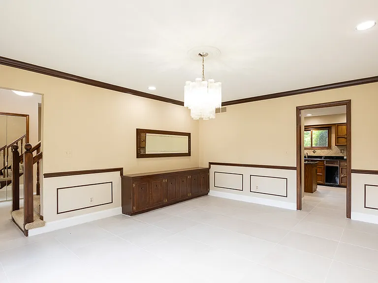 6275 Fairbrook Ct — Photo 7
