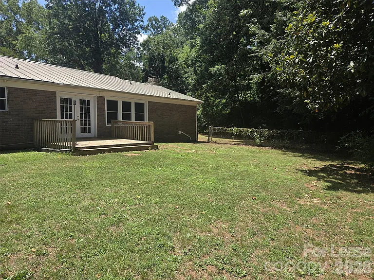 6750 Long Branch Rd — Photo 21