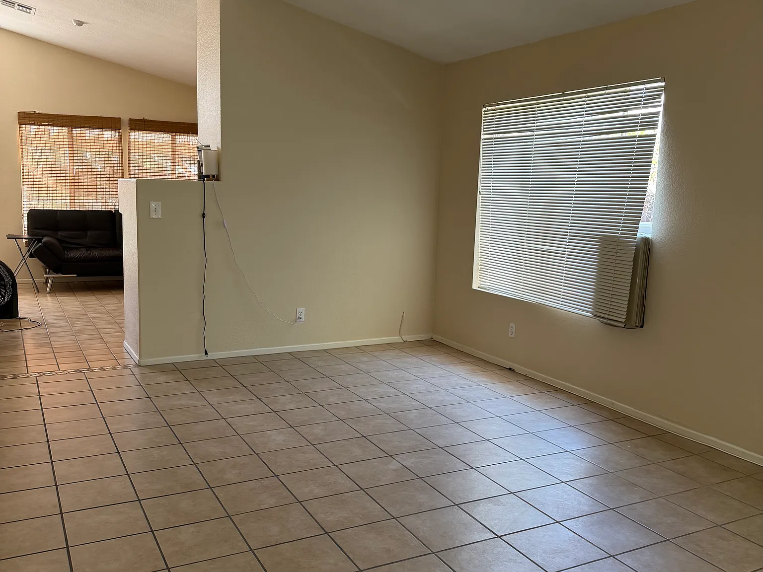 4 bed, 1900 sqft, $3,150 — Photo 4