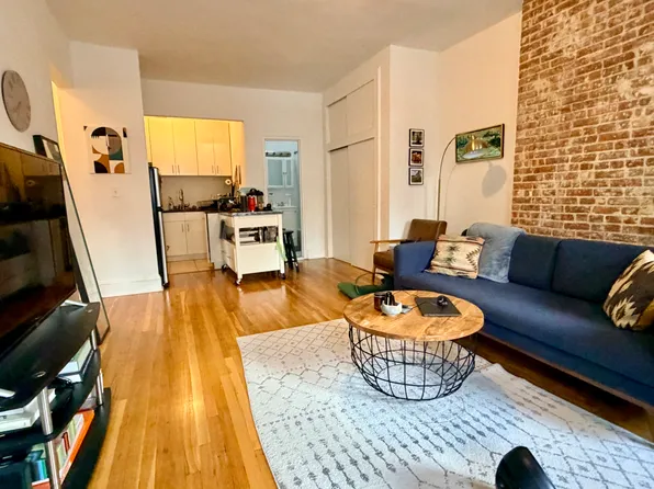 53 West 70th Street image 1 of 10