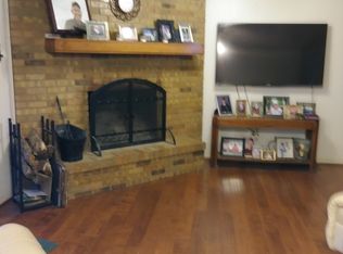 1210 Hidalgo St, Bowie, TX 76230