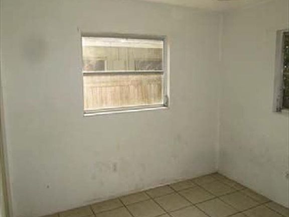 5th image of 2022 N Betty Ln