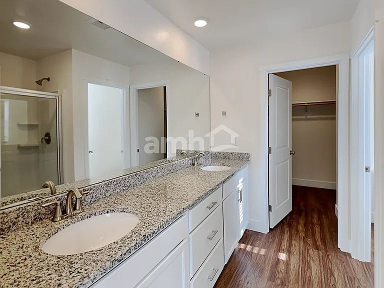 12722 81st Ave E — Photo 12