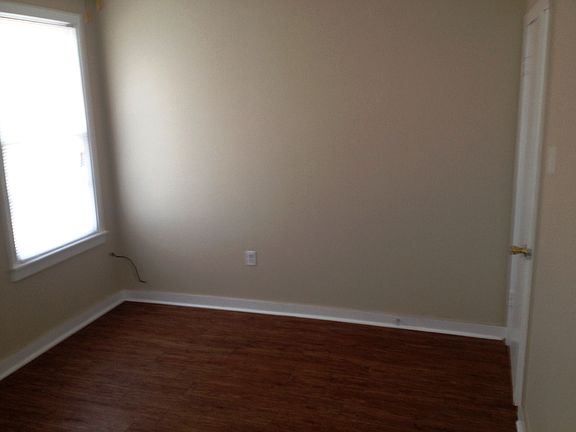 5th image of 612 Monroe St