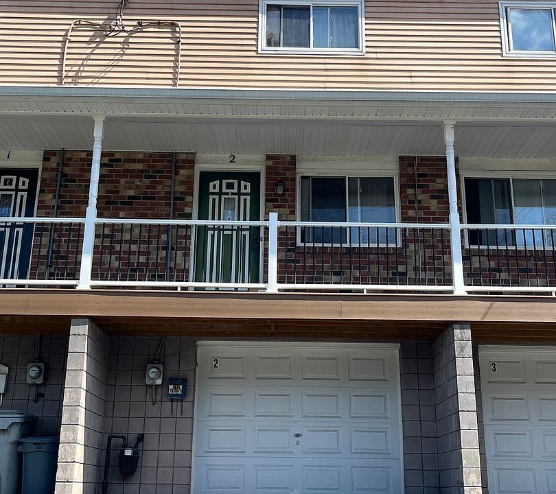 1st image of 132 Hiram St APT 2