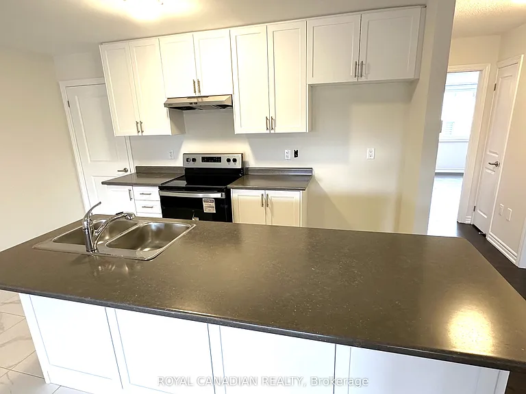 9 Bannister Rd #UPPER — Photo 7
