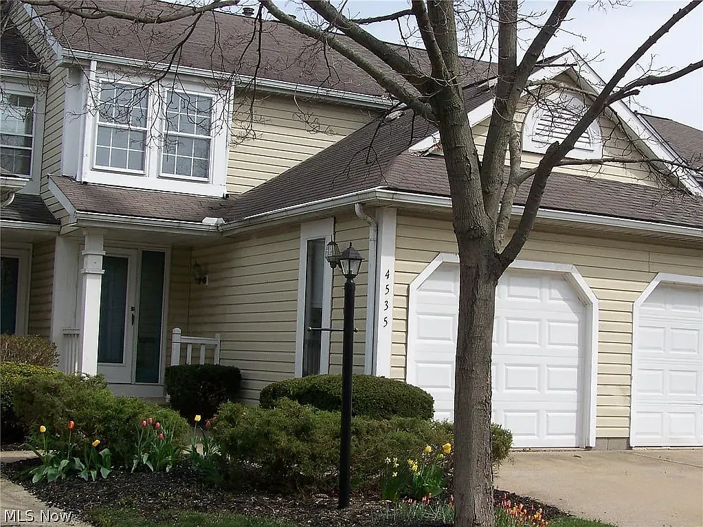 2 bed, 1200 sqft, $1,790 — Photo 1