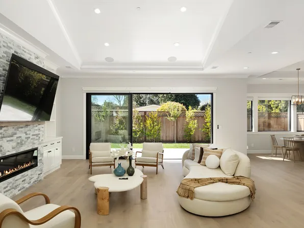 68 Mountain View Ave, Los Altos, CA 94024