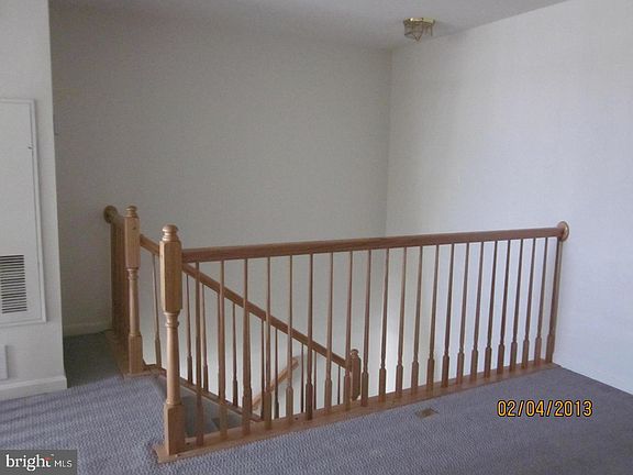 2nd image of 21191 McFadden Sq Unit 405