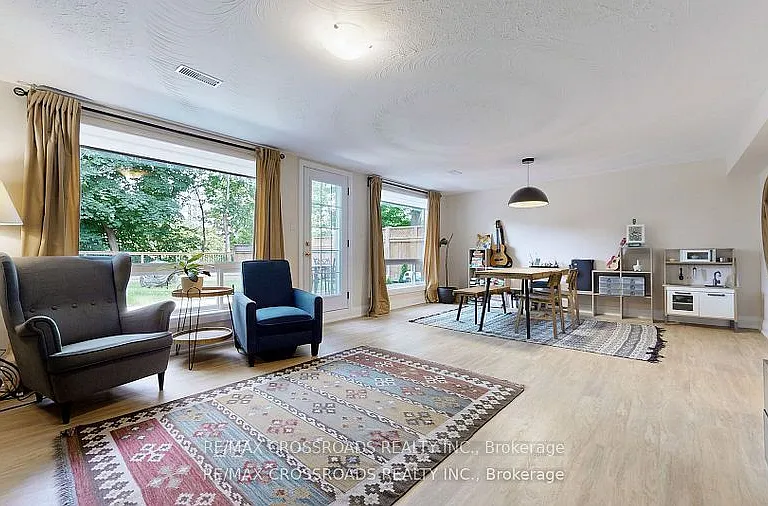 12A Delroy Dr — Photo 22