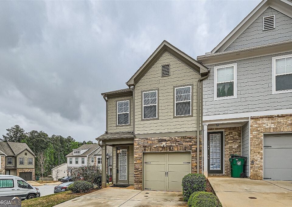 1st image of 2382 Belmont Pl