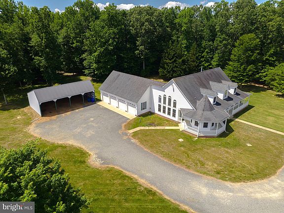 4th image of 9980 Winding Creek Pl