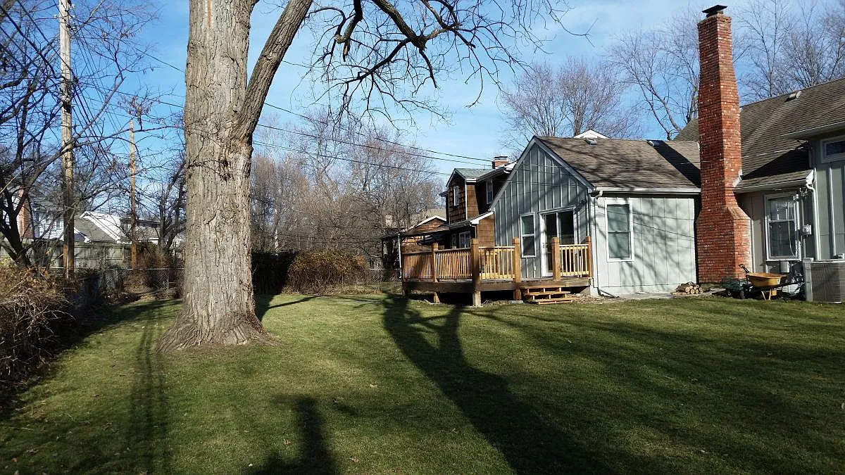 Large Back Yard - 9428 Carter Dr