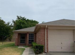 602 Crestridge Ct APT B, Decatur, TX 76234