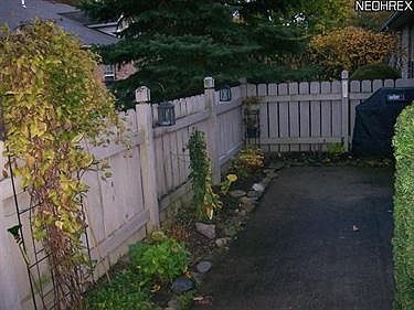 2nd image of 2807 Shakespeare Ln