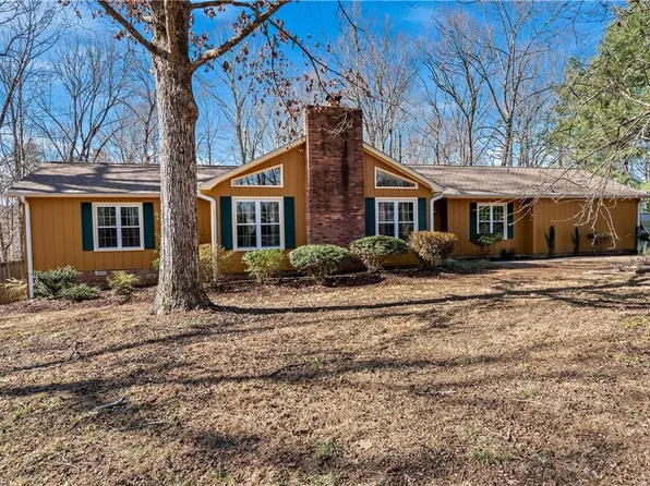 5320 Brittainywood Rd, Kernersville, NC 27284