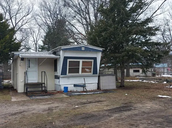 839 Floresta St, Traverse City, MI 49686