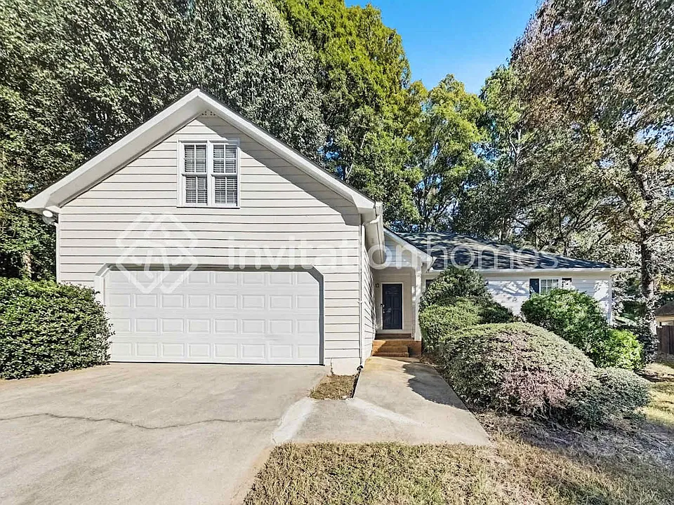 561 Black Creek Dr