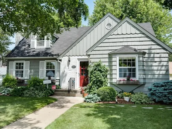 1875 Ford Pkwy, Saint Paul, MN 55116