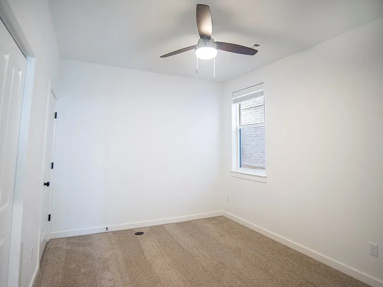 117 N School Ave #2 — Photo 16